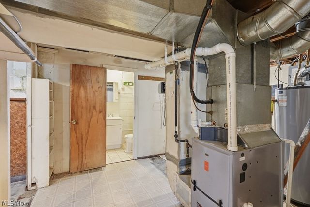 4919 Ridge Road, Brooklyn, OH 44144