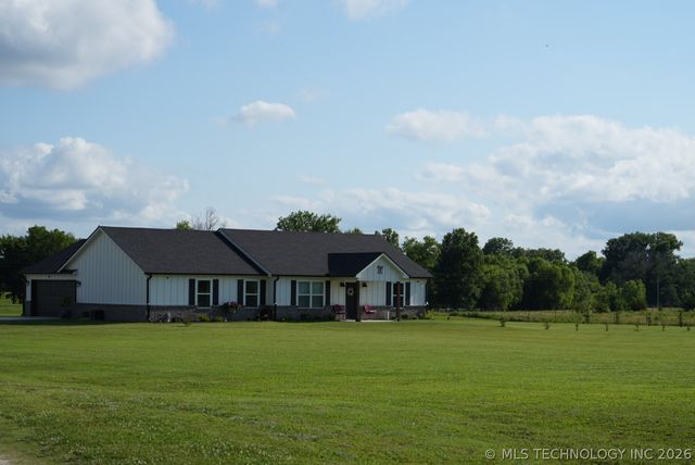16244 Ash Road, Morris, OK 74445