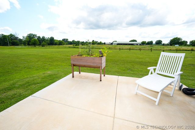 16244 Ash Road, Morris, OK 74445