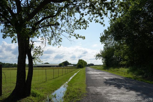 16244 Ash Road, Morris, OK 74445