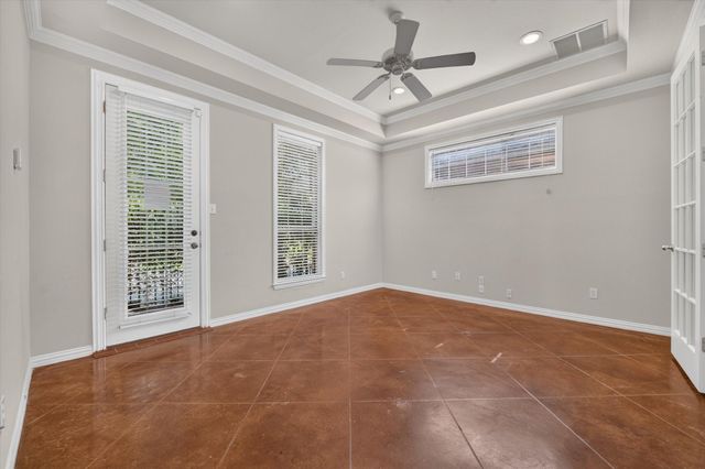 5027 Pershing Avenue, Fort Worth, TX 76107