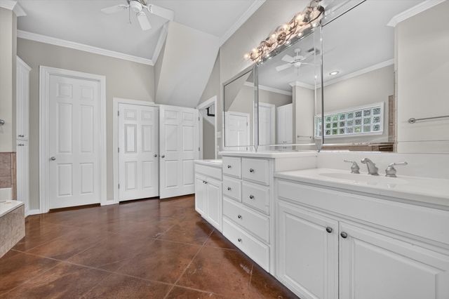5027 Pershing Avenue, Fort Worth, TX 76107