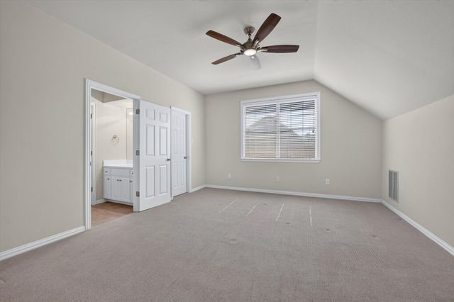 5027 Pershing Avenue, Fort Worth, TX 76107