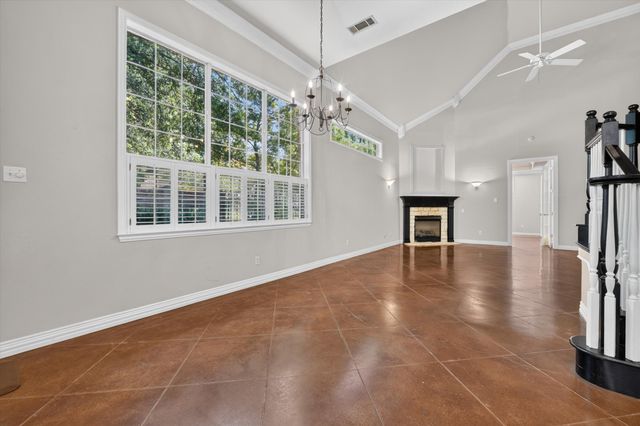 5027 Pershing Avenue, Fort Worth, TX 76107