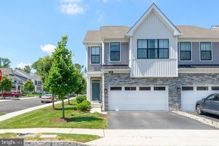 102 SEGEL DR, Media, PA 19063
