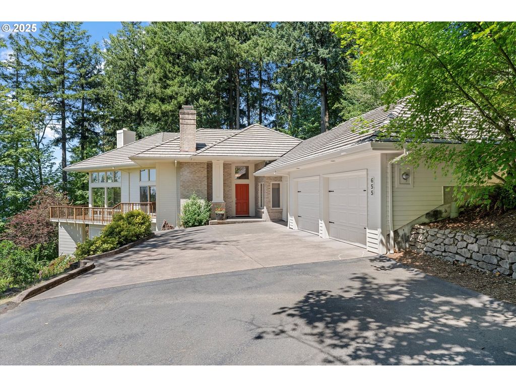 655 Sw 83RD Ave, Portland, OR 97225