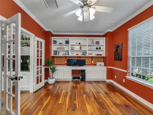 131 W Slatestone Circle, The Woodlands, TX 77382