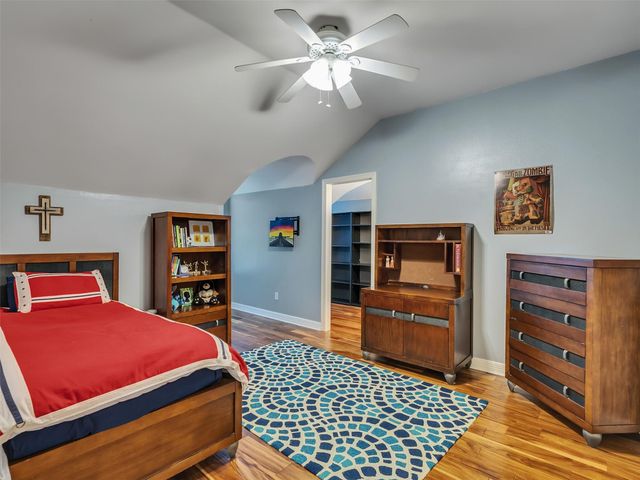 131 W Slatestone Circle, The Woodlands, TX 77382