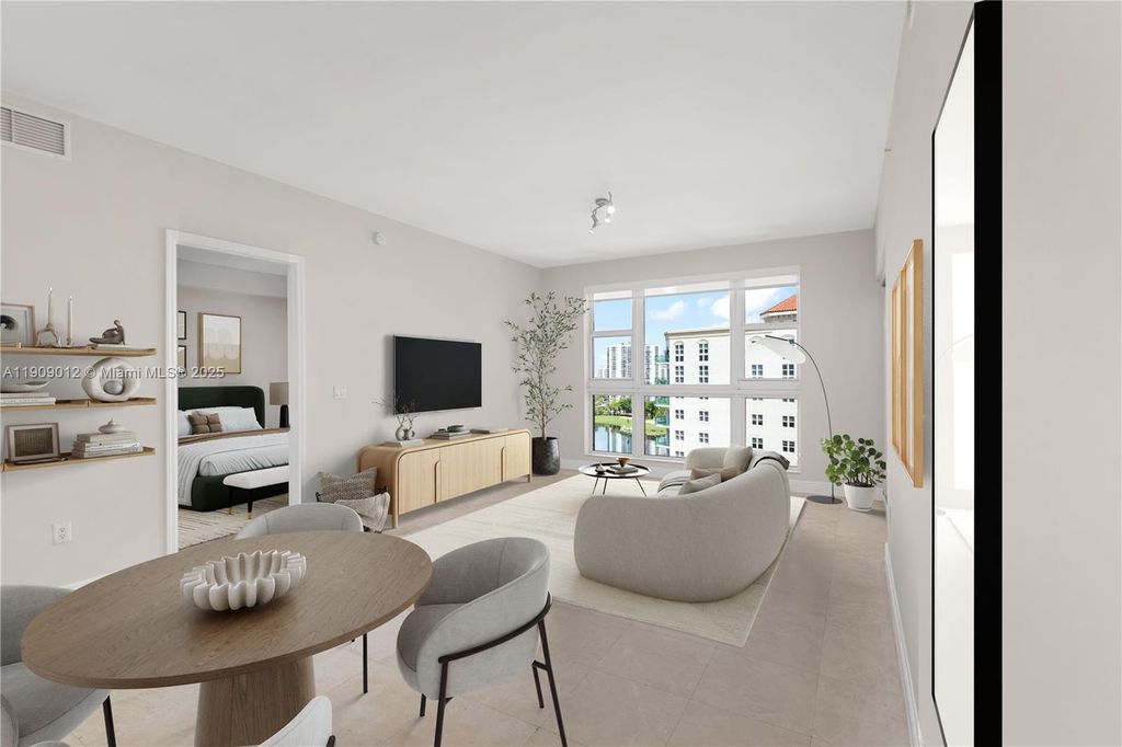 19900 E Country Club Dr PH18, Aventura, FL 33180