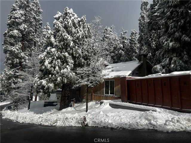 705 Clubhouse, Twin Peaks, CA 92391