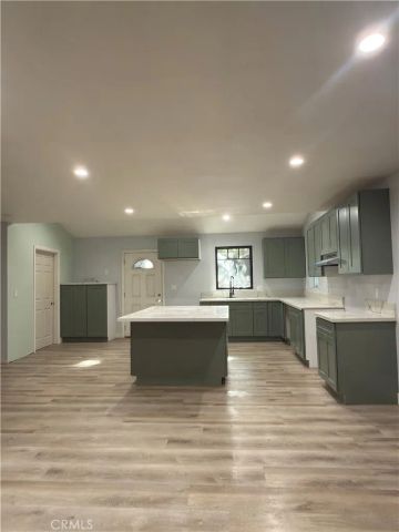 705 Clubhouse, Twin Peaks, CA 92391