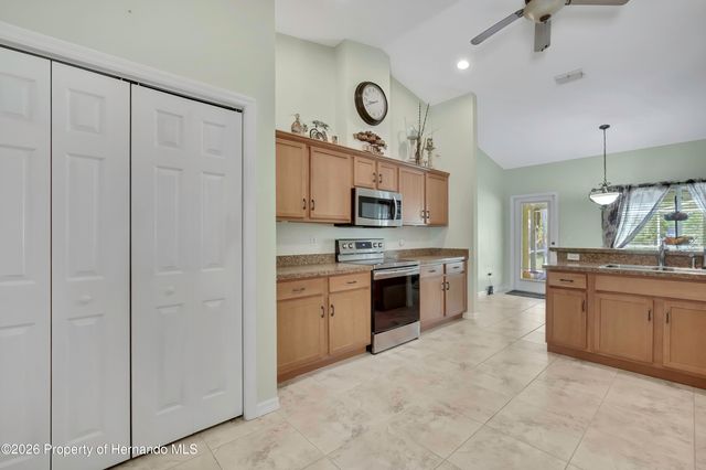 15157 Duck Hawk Road, Weeki Wachee, FL 34614