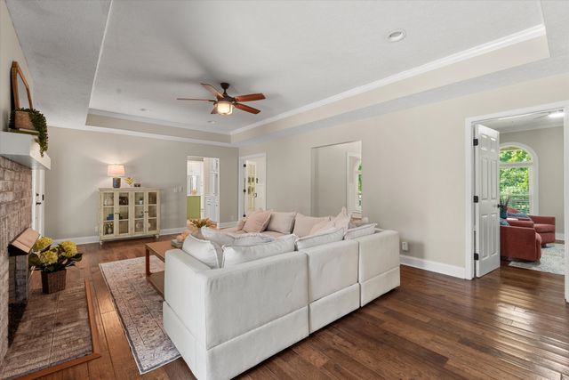 104 Oak Hill Dr, Smyrna, TN 37167