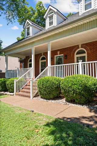 104 Oak Hill Dr, Smyrna, TN 37167