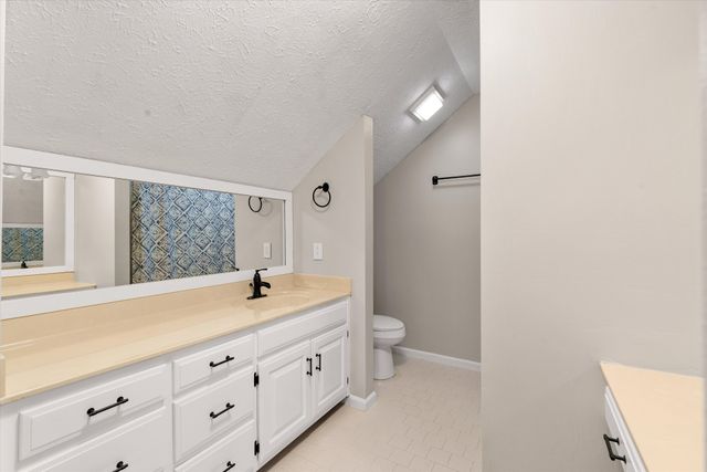 104 Oak Hill Dr, Smyrna, TN 37167