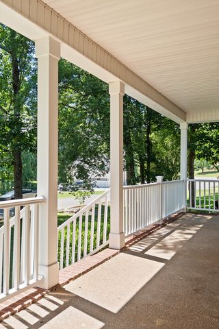 104 Oak Hill Dr, Smyrna, TN 37167