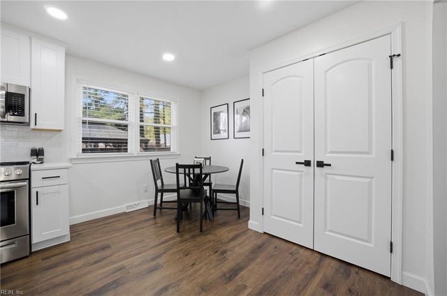 1248 Kingsway DR, Chesapeake, VA 23320