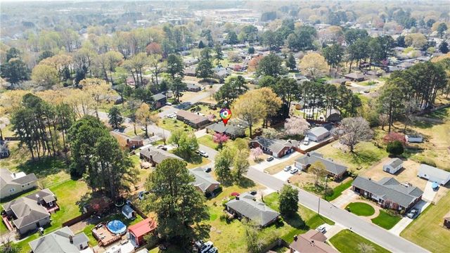 1248 Kingsway DR, Chesapeake, VA 23320