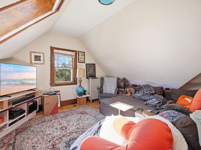 3 Monmouth Street 5, Somerville, MA 02143