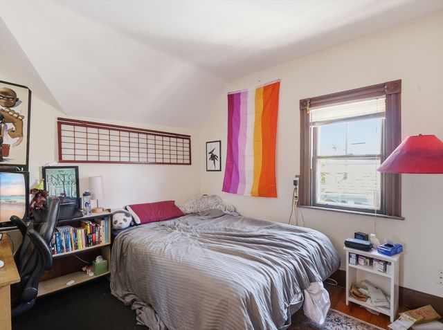 3 Monmouth Street 5, Somerville, MA 02143