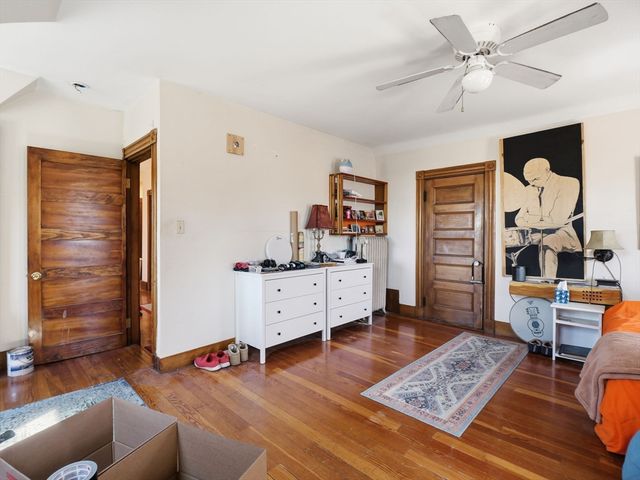 3 Monmouth Street 5, Somerville, MA 02143
