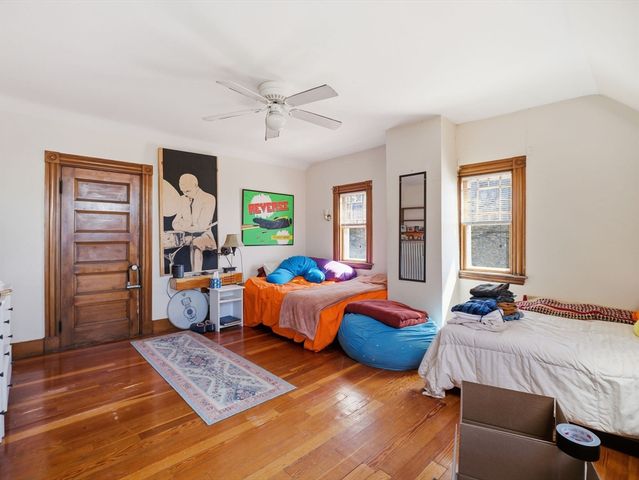 3 Monmouth Street 5, Somerville, MA 02143
