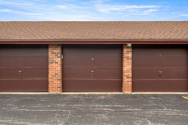 14524 Walden Court M2, Oak Forest, IL 60452