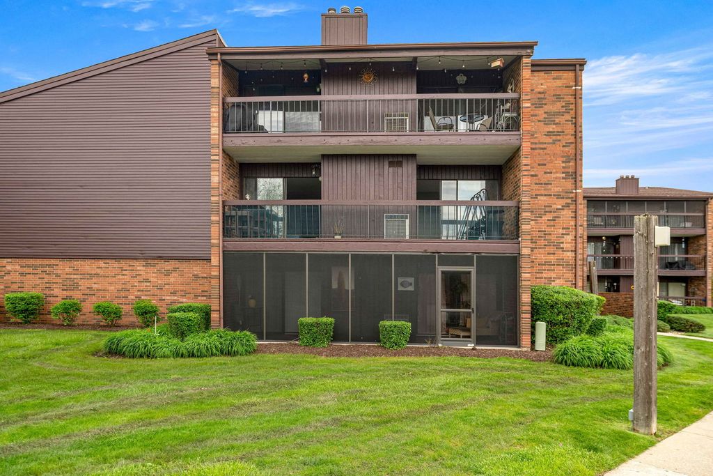 14524 Walden Court M2, Oak Forest, IL 60452