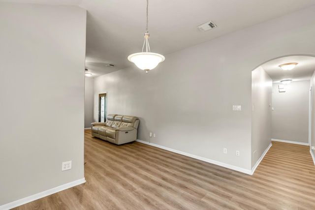 12609 Dover Drive, Montgomery, TX 77356