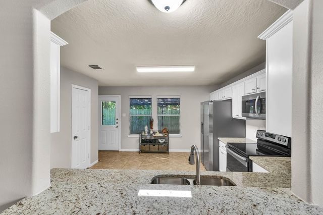 12609 Dover Drive, Montgomery, TX 77356