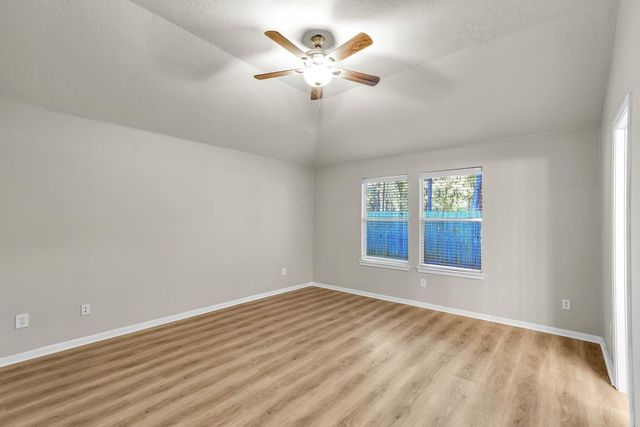 12609 Dover Drive, Montgomery, TX 77356