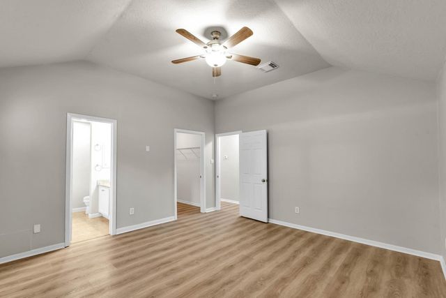 12609 Dover Drive, Montgomery, TX 77356
