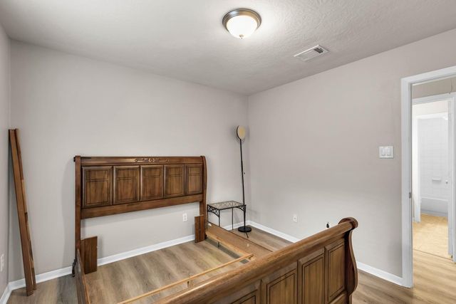 12609 Dover Drive, Montgomery, TX 77356