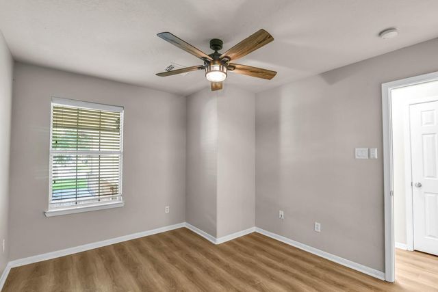 12609 Dover Drive, Montgomery, TX 77356