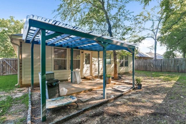 12609 Dover Drive, Montgomery, TX 77356