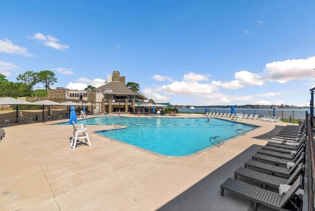 12609 Dover Drive, Montgomery, TX 77356