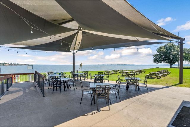 12609 Dover Drive, Montgomery, TX 77356