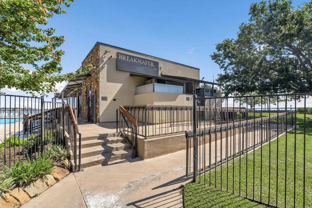 12609 Dover Drive, Montgomery, TX 77356