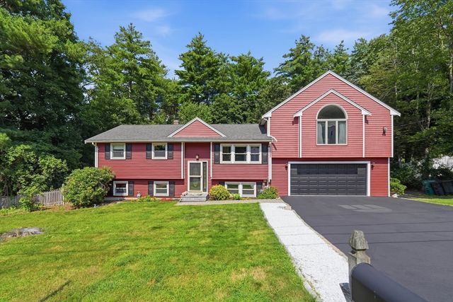 14 Briscoe Rd, Groveland, MA 01834