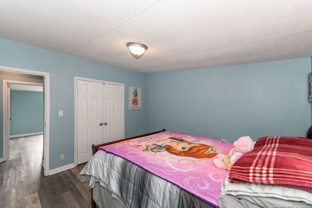 11746 haven estates, Adkins, TX 78101