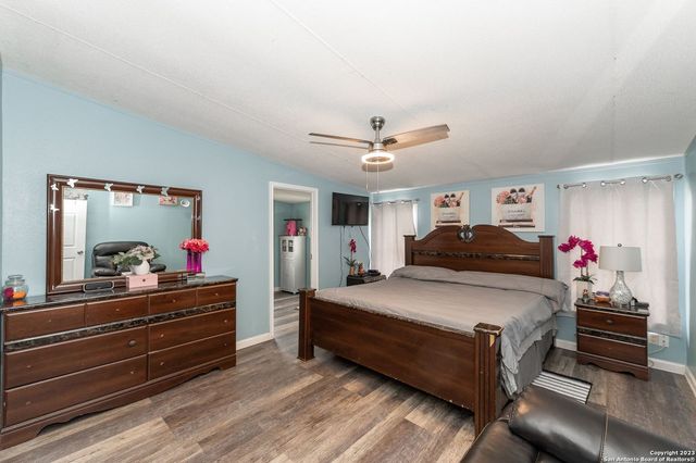 11746 haven estates, Adkins, TX 78101