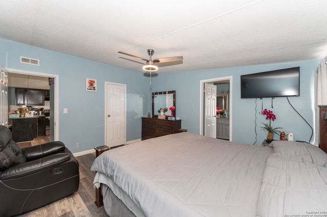 11746 haven estates, Adkins, TX 78101