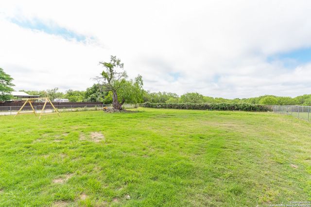 11746 haven estates, Adkins, TX 78101