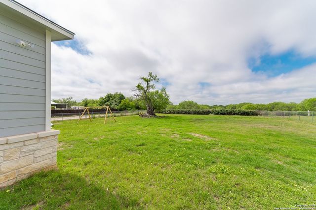 11746 haven estates, Adkins, TX 78101