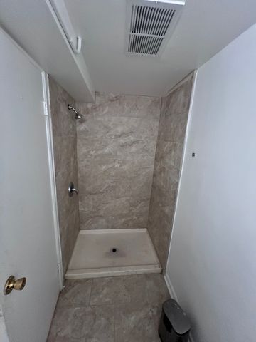 1028 W OAKDALE Avenue GF, Chicago, IL 60657