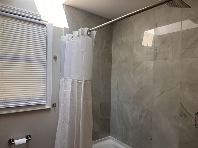 155 Kindlewood Lane, Irondequoit, NY 14617