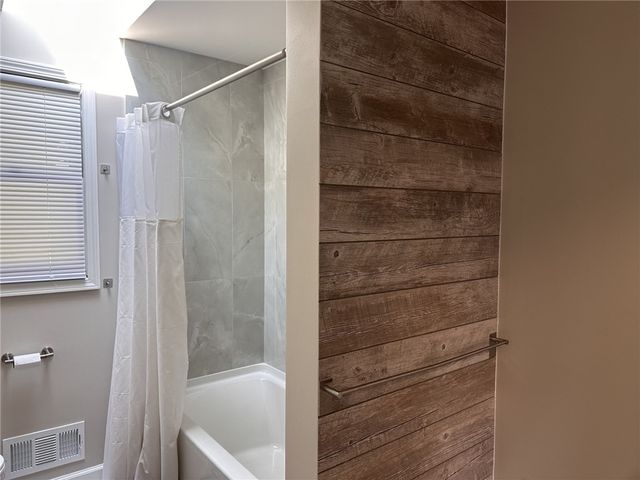 155 Kindlewood Lane, Irondequoit, NY 14617