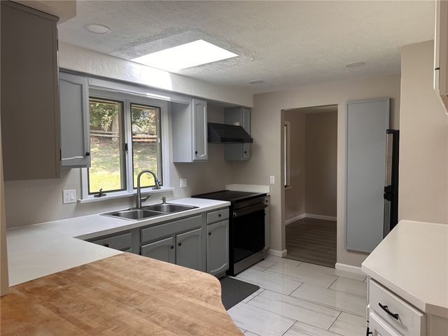 155 Kindlewood Lane, Irondequoit, NY 14617