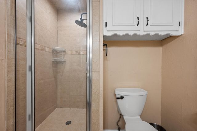 806 Ridgeway Road, Joshua, TX 76058