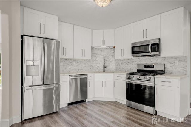 17 Emerald Lane, Old Bridge, NJ 08857
